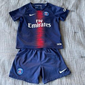 PSG soccer kit - 4T-5T